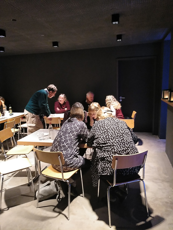 Details | Erste GÃ¤ste treffen ein - gerade rechtzeitig fertig geworden!